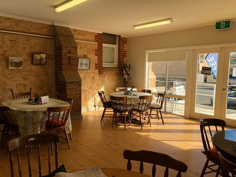 Anglican Community Cafe, Limestone Art Gallery & Cornish Garden - Attractions Brisbane 2