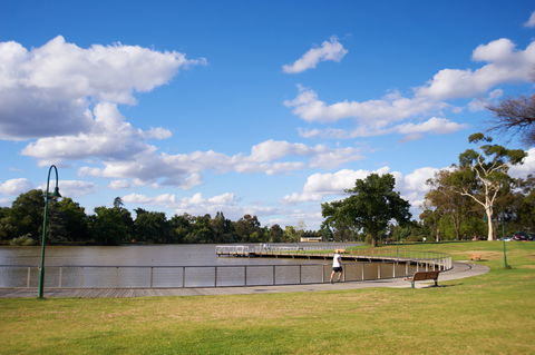 Lake Weeroona - Attractions Brisbane 2