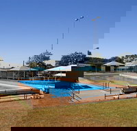 Manildra Swimming Pool - Attractions Brisbane