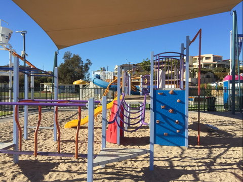 Moonta Bay Playground - Attractions Brisbane 0
