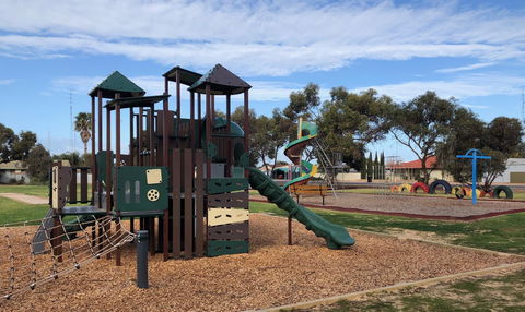 New Town Playground - Attractions Brisbane 1