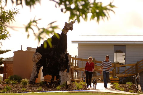 Newman's Horseradish Farm And Rusticana Wines - Attractions Brisbane 1