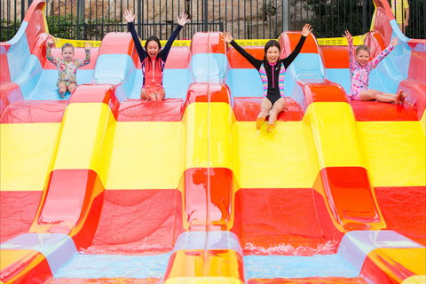 Raging Waters Sydney - Attractions Brisbane 1