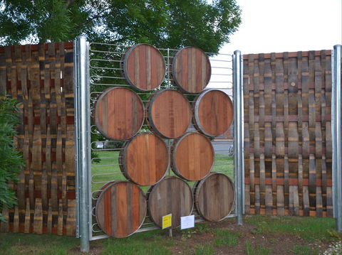 Arts Rutherglen Sculpture Trail - Attractions Brisbane 0