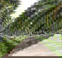 Dan Gleeson Memorial Gardens - Attractions Brisbane