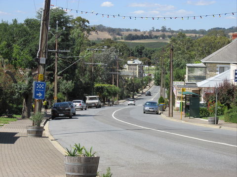 Gumeracha - Attractions Brisbane 1