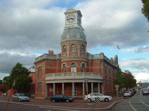 Midland Town Hall - Attractions Brisbane 0