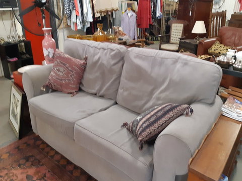 The Mallee Hen's Nest - Attractions Brisbane 2