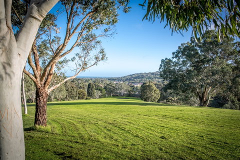 Yankalilla Memorial Park - Attractions Brisbane 2