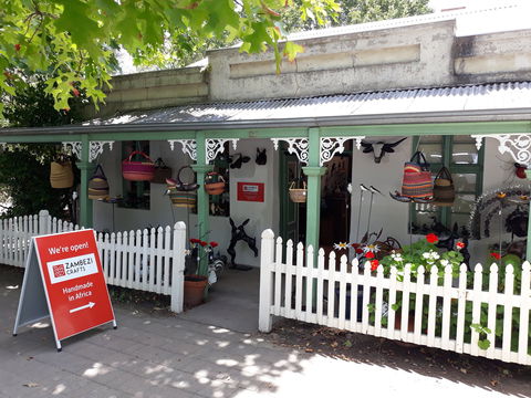 Zambezi Crafts - Attractions Brisbane 0