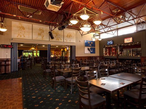 Canberra Irish Club - Attractions Brisbane 1
