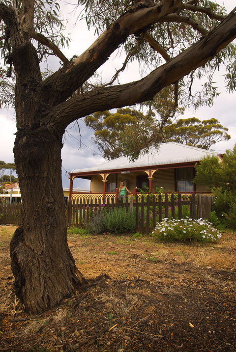 Dance Cottage Museum - Attractions Brisbane 0