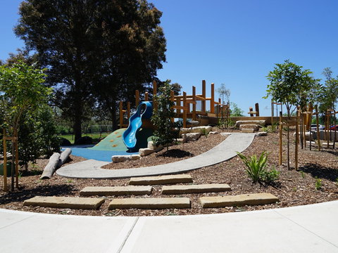 Governor Phillip Park - Attractions Brisbane 1