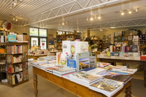 Matilda Bookshop - Attractions Brisbane 2