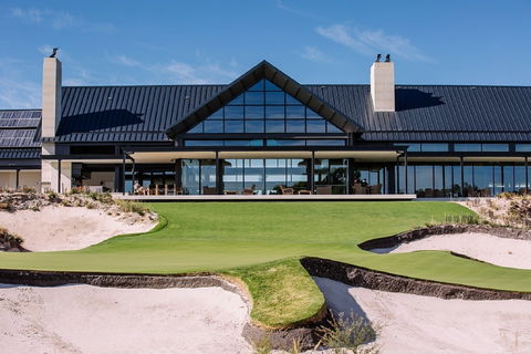 Peninsula Kingswood Country Golf Club - Attractions Brisbane 0