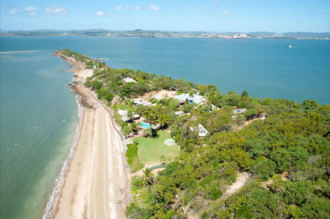 Quoin Island - Attractions Brisbane 0