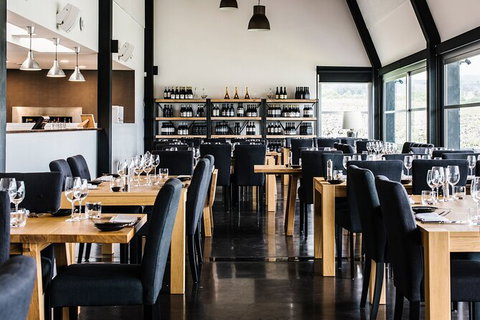 3-Hour Hunter Valley Scenic Helicopter Tour Including 3-Course Lunch From Cessnock - Attractions Brisbane 3