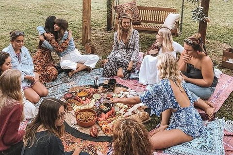 A Picnic In Byron Bay - Attractions Brisbane 4