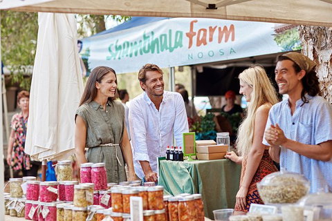 Sunshine Coast Eumundi Markets Return Minibus Transfer - Attractions Brisbane 6