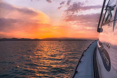 Sunset Cruise Private Charter Hamilton Island - Attractions Brisbane 2