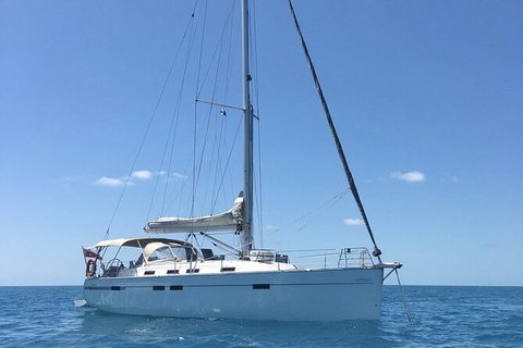 Sailing Curlew Escape On Moreton Bay - Attractions Brisbane 2