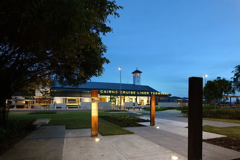 Cairns Airport Private Chater Transfer - Attractions Brisbane 5
