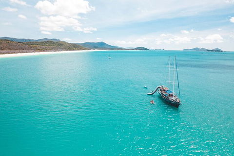 Day Sail The Whitsunday Islands On Atlantic Clipper From Airlie Beach - Attractions Brisbane 4