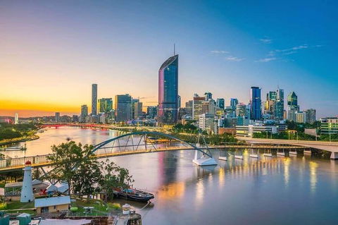 Brisbane Airport Transfers : Brisbane Airport BNE To Brisbane In Luxury Van - Attractions Brisbane 5