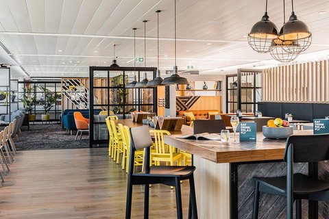 Brisbane Airport - My Lounge - Attractions Brisbane 0