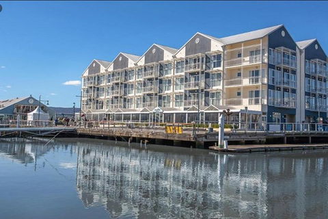 3.5 Hours Walking Guided Tour Of Launceston Highlights - Attractions Brisbane 2