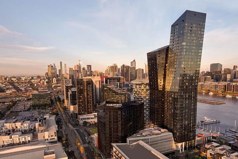 Melbourne Airport Transfers: Melbourne To Melbourne Airport MEL In Luxury Car - Attractions Brisbane 5