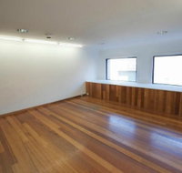 Raglan Street Gallery - Attractions Brisbane