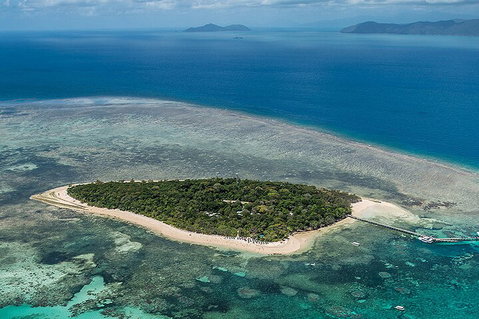 4-Day Cairns With Great Barrier Reef And Daintree Rainforest - Attractions Brisbane 0