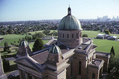 Melbourne City Tour: Lifestyle Of The Rich And Famous - Attractions Brisbane 4