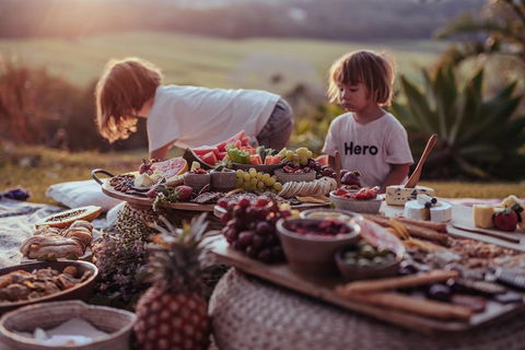 A Picnic In Byron Bay - Attractions Brisbane 2