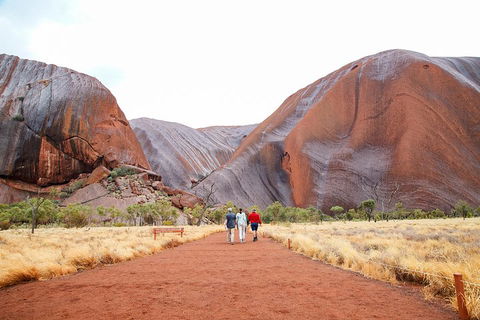 2-Day Uluru (Ayers Rock) And Kata Tjuta Trip From Alice Springs - Attractions Brisbane 1