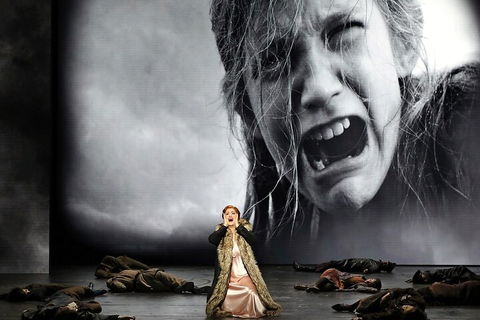 Opera Performance At The Sydney Opera House - Attractions Brisbane 4