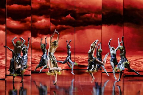 Opera Performance At The Sydney Opera House - Attractions Brisbane 5