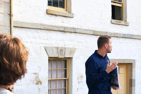 Convicts And The Rocks: Sydney's Walking Tour Led By Historian - Attractions Brisbane 2