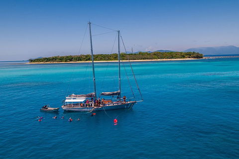 Ocean Free Green Island & Great Barrier Reef Snorkel Cruise, Cairns 25 Guests - Attractions Brisbane 0