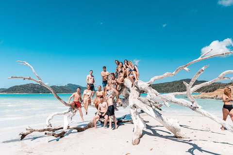 4 Day & 3 Night Whitsunday Islands & Outer Reef Sailing Adventure On Condor - Attractions Brisbane 0