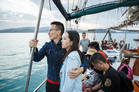 Whitsunday Islands Private Sailing Experience With Snorkeling & Langford Reef - Attractions Brisbane 2