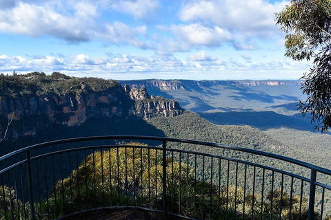Blue Mountains Vintage Cadillac Tour With Local Guide - Attractions Brisbane 5