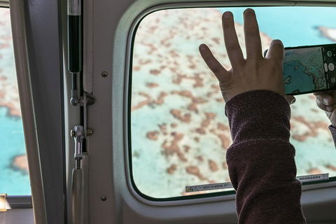 Scenic Flight - Great Barrier Reef, Heart Reef, Whitehaven Beach & Hill Inlet! - Attractions Brisbane 2