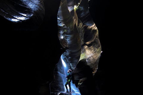 Full-Day Canyoning Experience At Stunning Empress Canyon - Attractions Brisbane 3