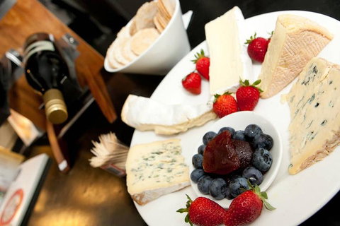 Chauffeur Driven Yarra Valley Group Wine Tour - Up To 7 - Attractions Brisbane 1