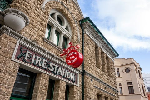 Perth Scavenger Hunt: Perched On A Swan - Attractions Brisbane 5