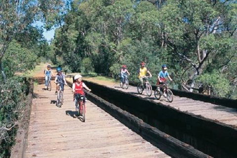 Perth Hills - Wildlife, Art & Gastronomy - Attractions Brisbane 2